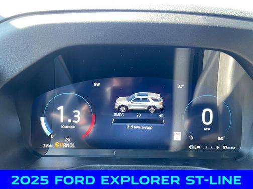 2025 Ford Explorer ST-Line