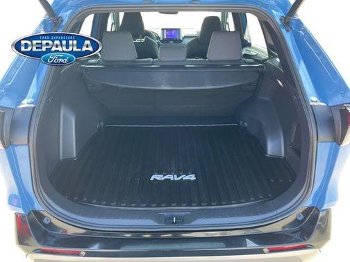 2023 Toyota RAV4 Hybrid SE