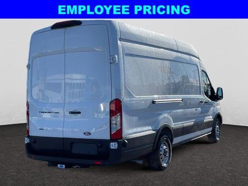 Oxford White 2026 Ford Transit-250 Base