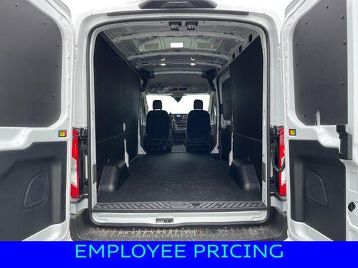 2025 Ford Transit-250 148 WB Medium Roof Cargo