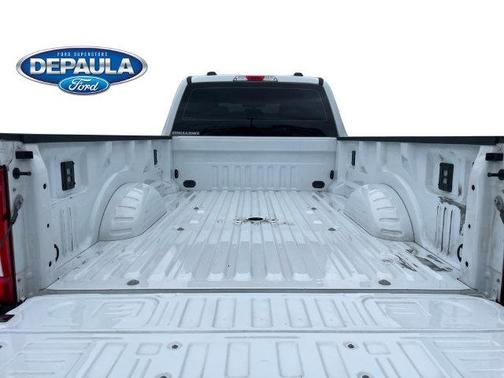 Oxford White 2025 Ford F-250 Lariat
