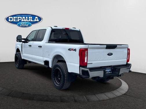 2023 Ford F-350 XLT