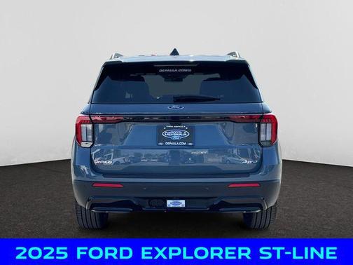 2025 Ford Explorer ST-Line
