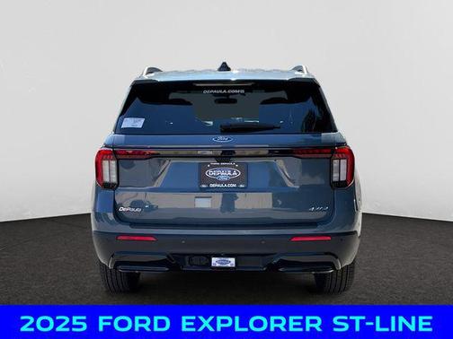 2025 Ford Explorer ST-Line