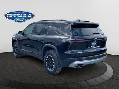 Black Metallic 2024 Chevrolet Traverse Z71