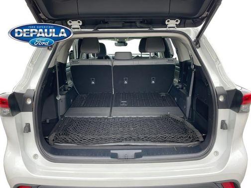 Pearl 2023 Toyota Highlander XLE
