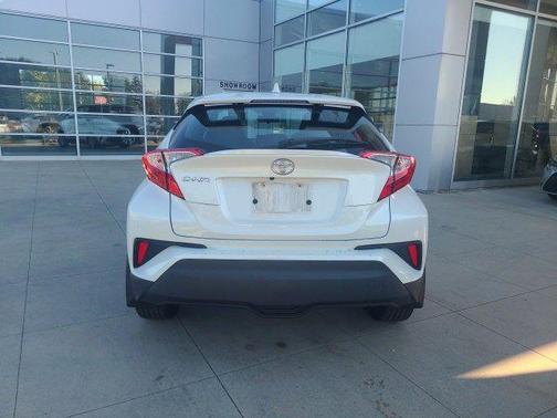2020 Toyota C-HR LE