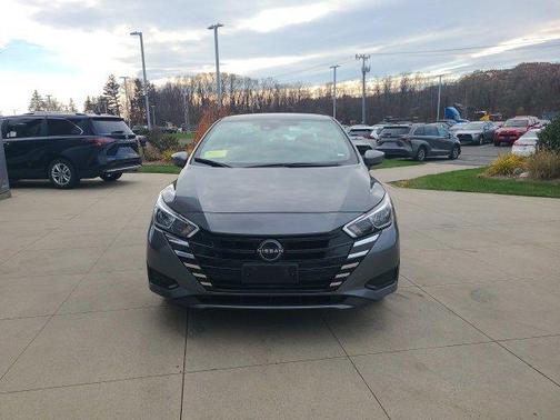 2023 Nissan Versa 1.6 SV