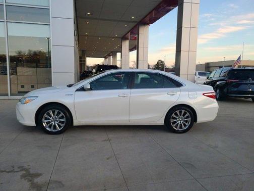 2015 Toyota Camry Hybrid XLE