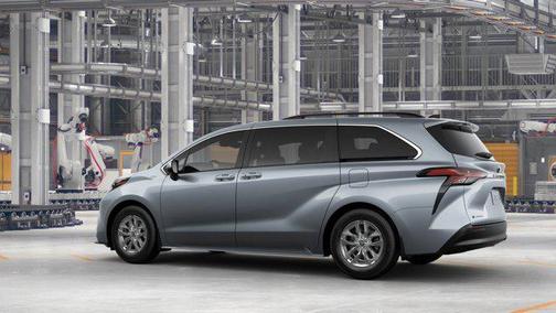 2025 Toyota Sienna LE