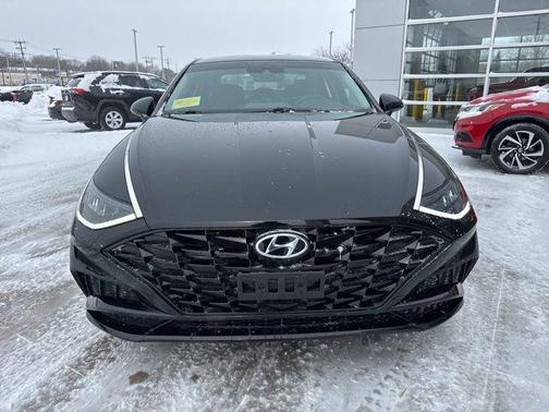 2022 Hyundai SONATA SEL