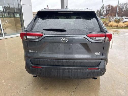 Magnetic Gray Metallic 2025 Toyota RAV4 XLE