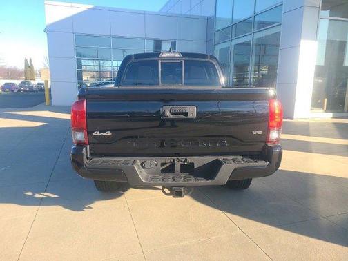 2020 Toyota Tacoma SR