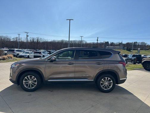 2019 Hyundai SANTA FE SE 2.4