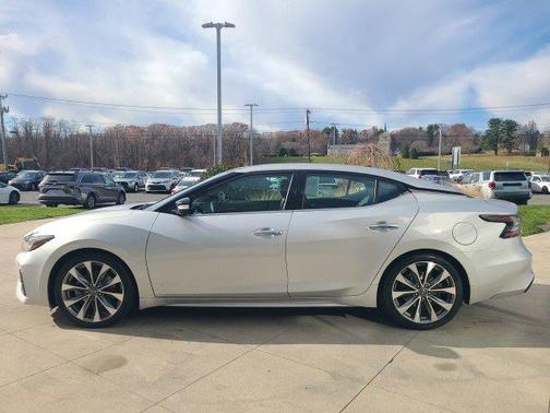 2022 Nissan Maxima 3.5 Platinum
