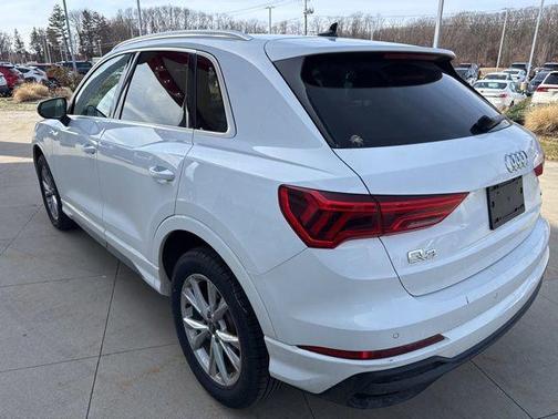 2024 Audi Q3 Premium 45 TFSI S line quattro Tiptronic