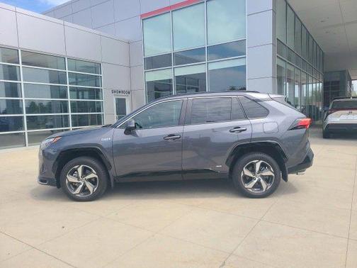 2023 Toyota RAV4 Prime SE