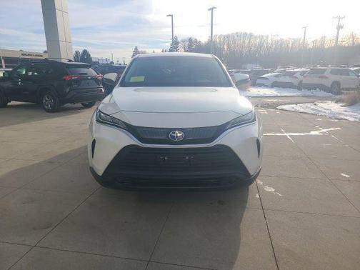 2022 Toyota Venza LE