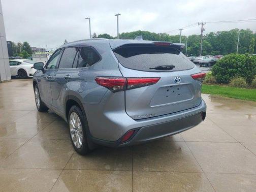 2021 Toyota Highlander Hybrid Limited