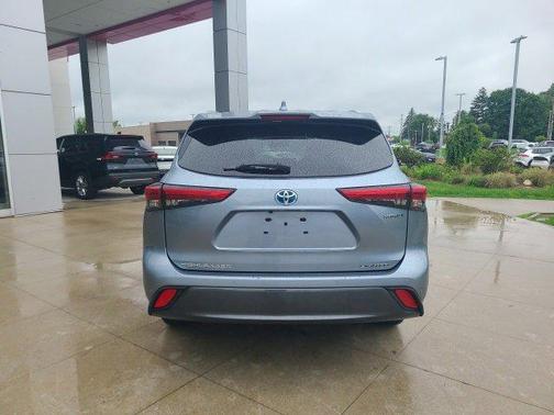 2021 Toyota Highlander Hybrid Limited
