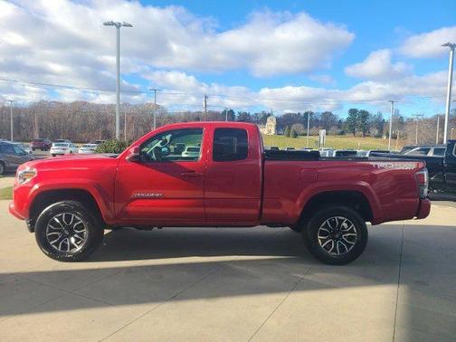 2022 Toyota Tacoma TRD Sport