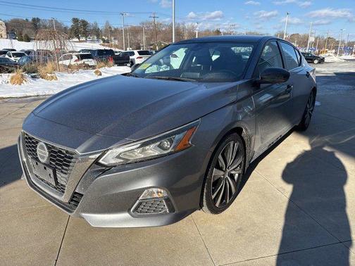 2022 Nissan Altima SR VC-Turbo FWD