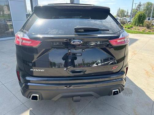 Agate Black 2020 Ford Edge ST