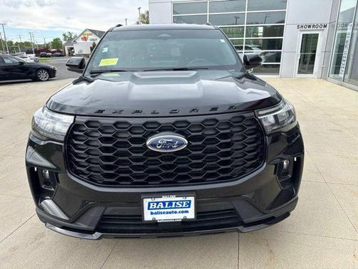 Agate Black Metallic 2025 Ford Explorer ST-Line