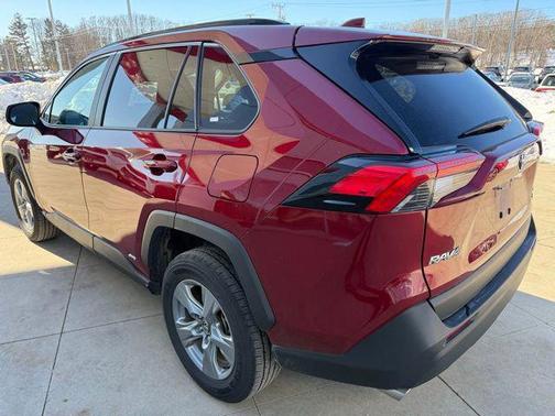 2025 Toyota RAV4 Hybrid LE