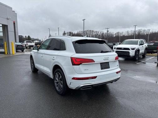 2023 Audi Q5 45 S line Premium Plus