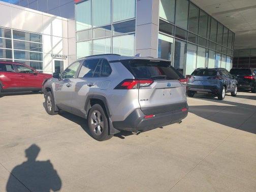 2023 Toyota RAV4 Hybrid XLE