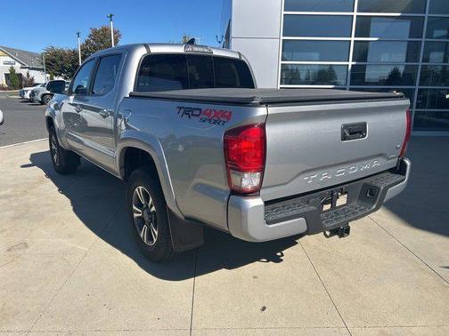 2017 Toyota Tacoma TRD Sport
