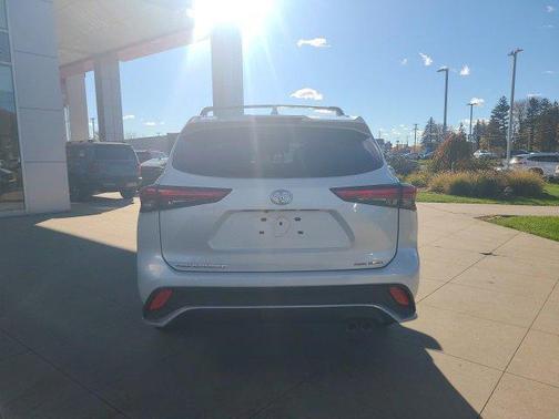 2023 Toyota Highlander XSE