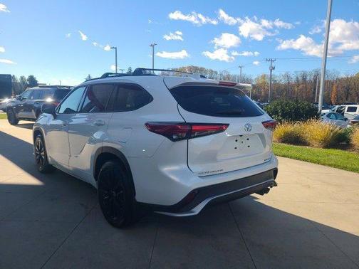 2023 Toyota Highlander XSE