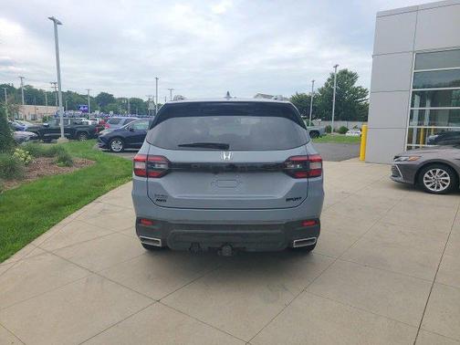 2025 Honda Pilot Sport