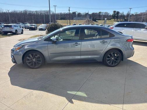 Celestite/Midnight Black Metallic 2024 Toyota Corolla SE