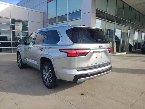 2023 Toyota Sequoia Capstone
