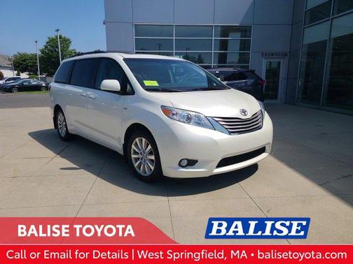 2017 Toyota Sienna XLE