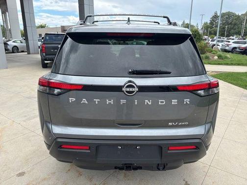 Gun Metallic 2022 Nissan Pathfinder SV 4WD