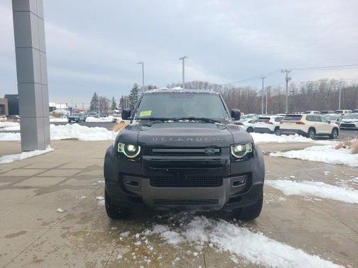 2023 Land Rover Defender 110 Carpathian Edition