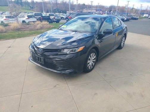 2018 Toyota Camry Hybrid LE