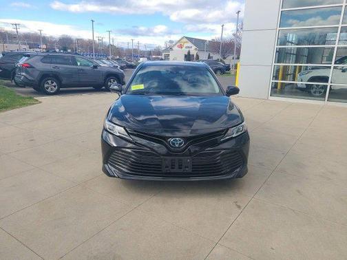 2018 Toyota Camry Hybrid LE