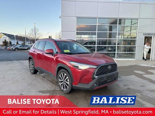 2024 Toyota Corolla Cross XLE
