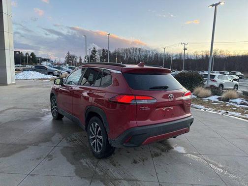 2024 Toyota Corolla Cross XLE
