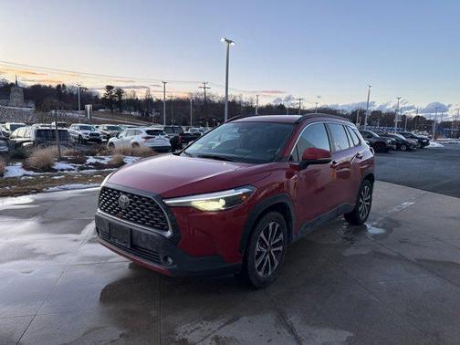 2024 Toyota Corolla Cross XLE