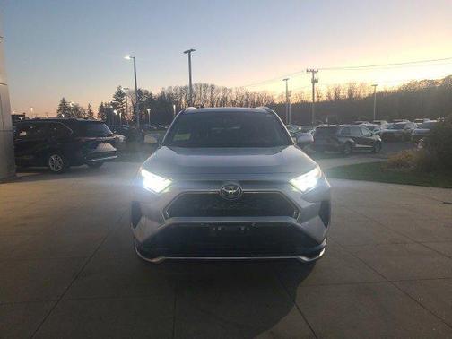 2023 Toyota RAV4 Prime SE