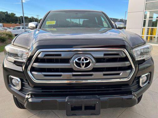 Black 2017 Toyota Tacoma Limited