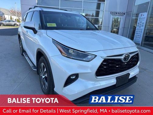 Blizzard Pearl 2021 Toyota Highlander XLE