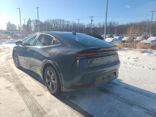 2023 Toyota Prius LE