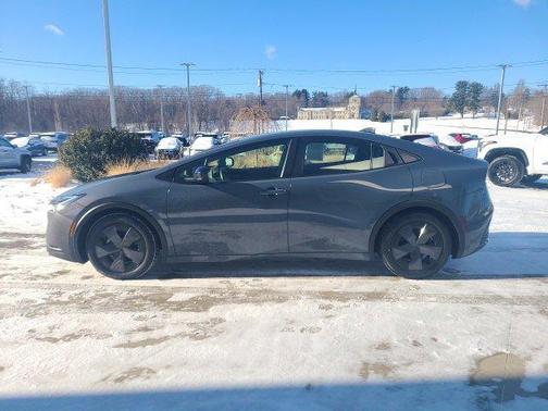 2023 Toyota Prius LE